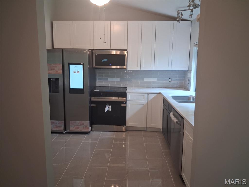 3rd image of 5432 Trailbend Dr, Black Jack, MO 63033 | MLS# MIS26052465