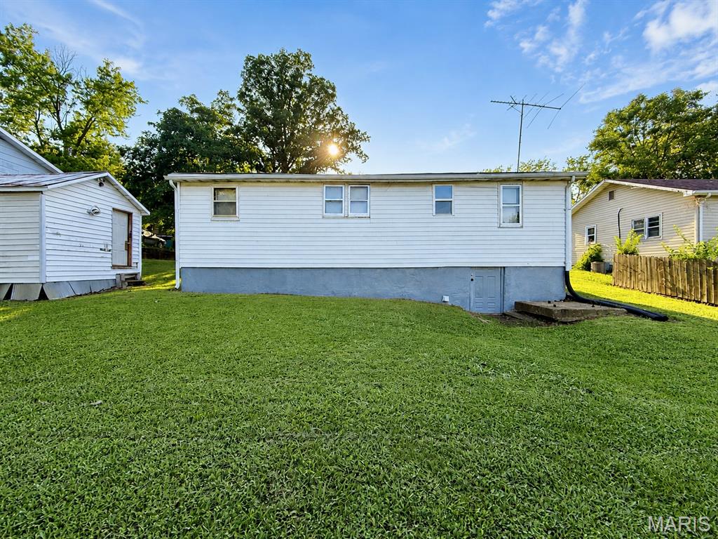 3rd image of 516 S Norwine St, Bonne Terre, MO 63628 | MLS# MIS26052483