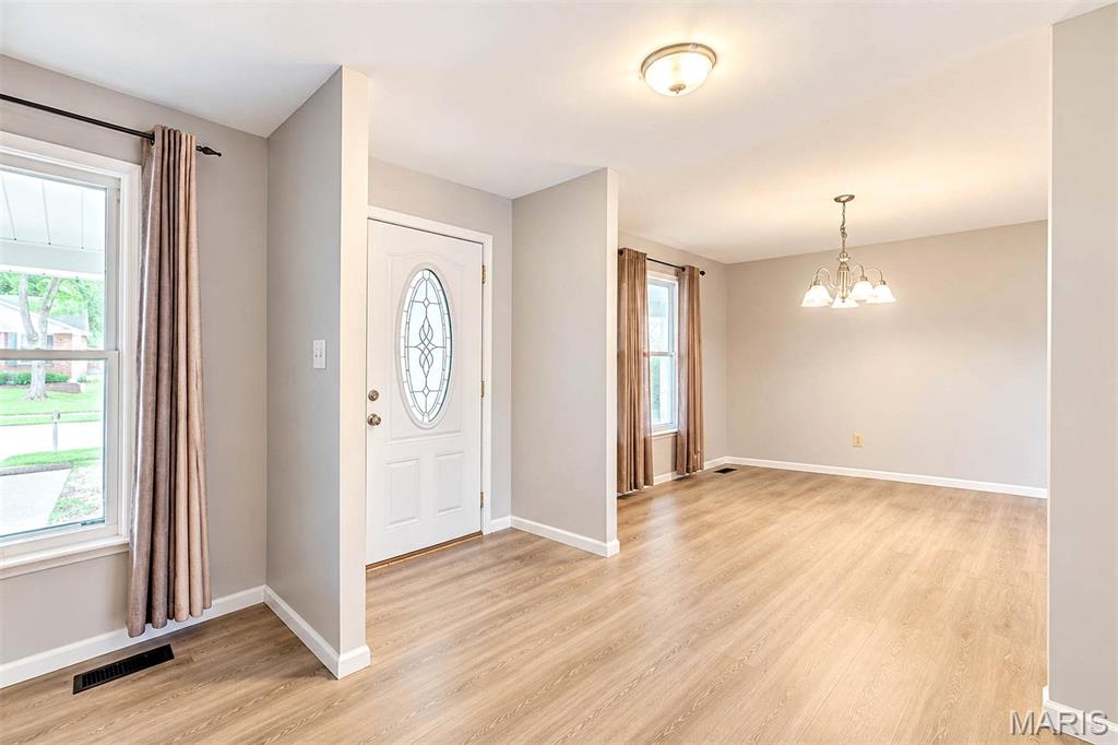 2nd image of 12732 Glenage Dr, Maryland Heights, MO 63043 | MLS# MIS26052513