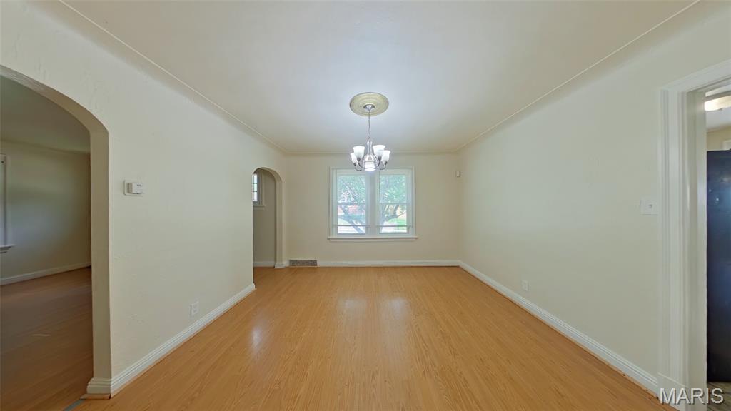 4th image of 400 S Clark Ave, Saint Louis, MO 63135 | MLS# MIS26052525