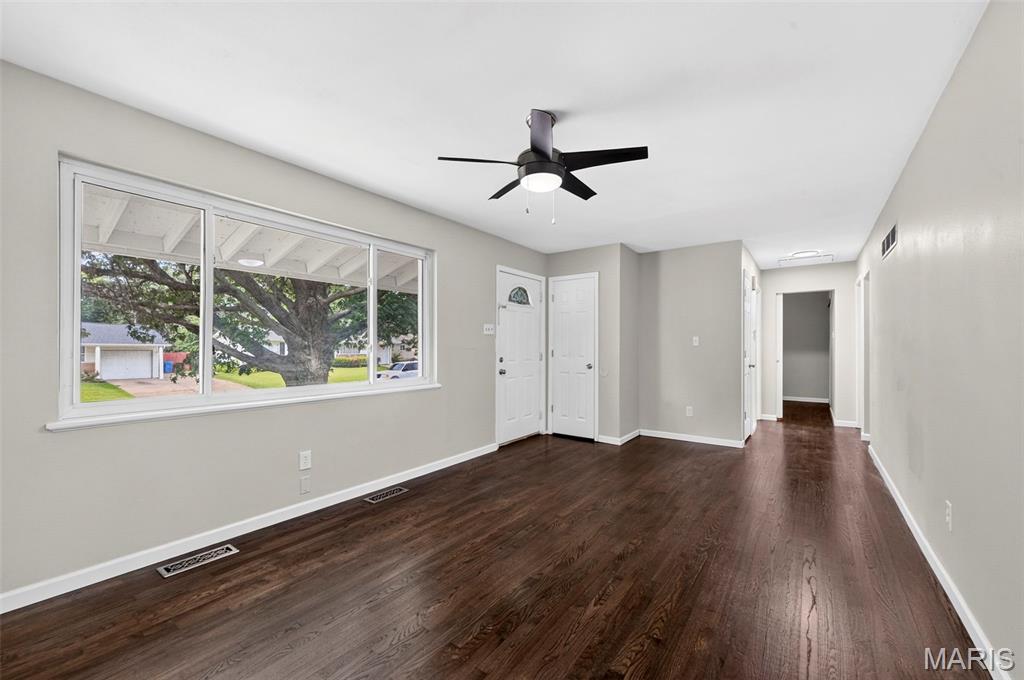 4th image of 2065 Tahoe Dr, Florissant, MO 63031 | MLS# MIS26052551