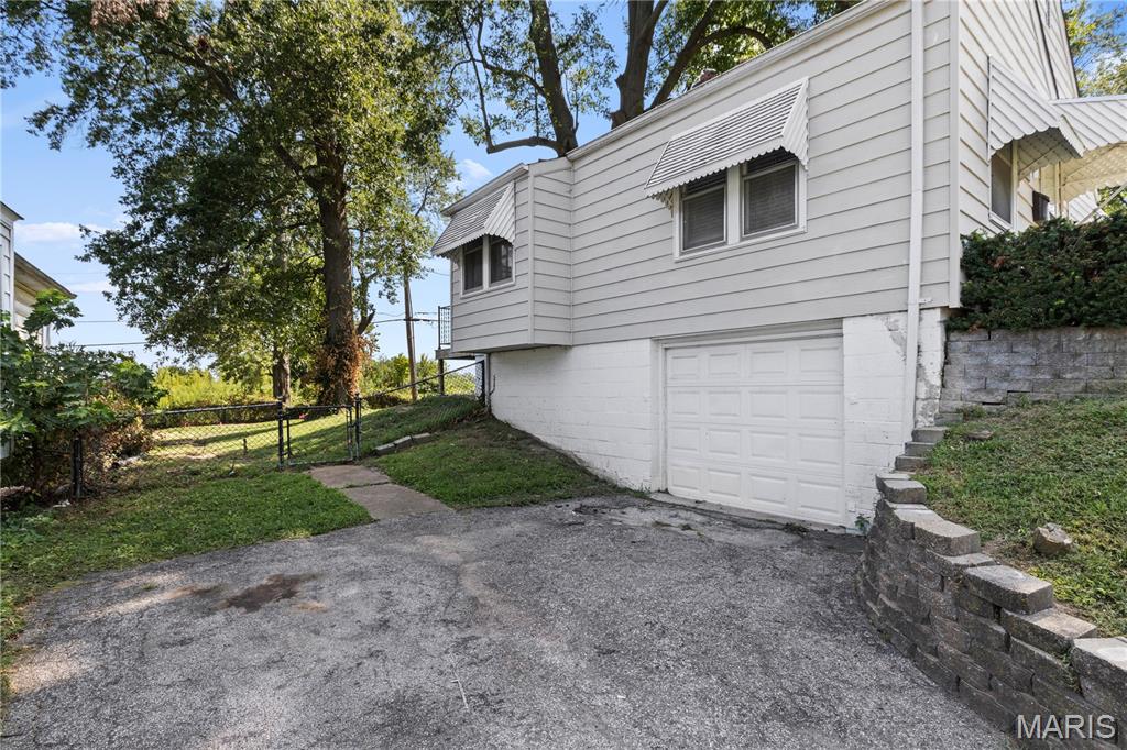 18th image of 7724 Horatio Dr, Saint Louis, MO 63121 | MLS# MIS26052561