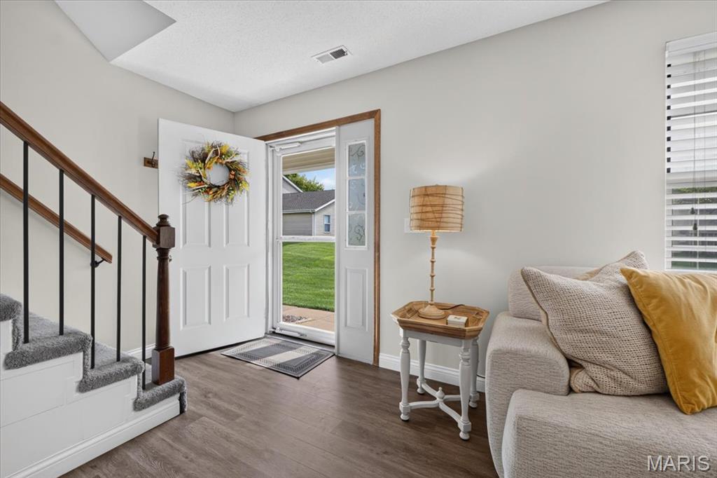 2nd image of 1383 Forest Creek Dr #5, Saint Peters, MO 63303 | MLS# MIS26052588