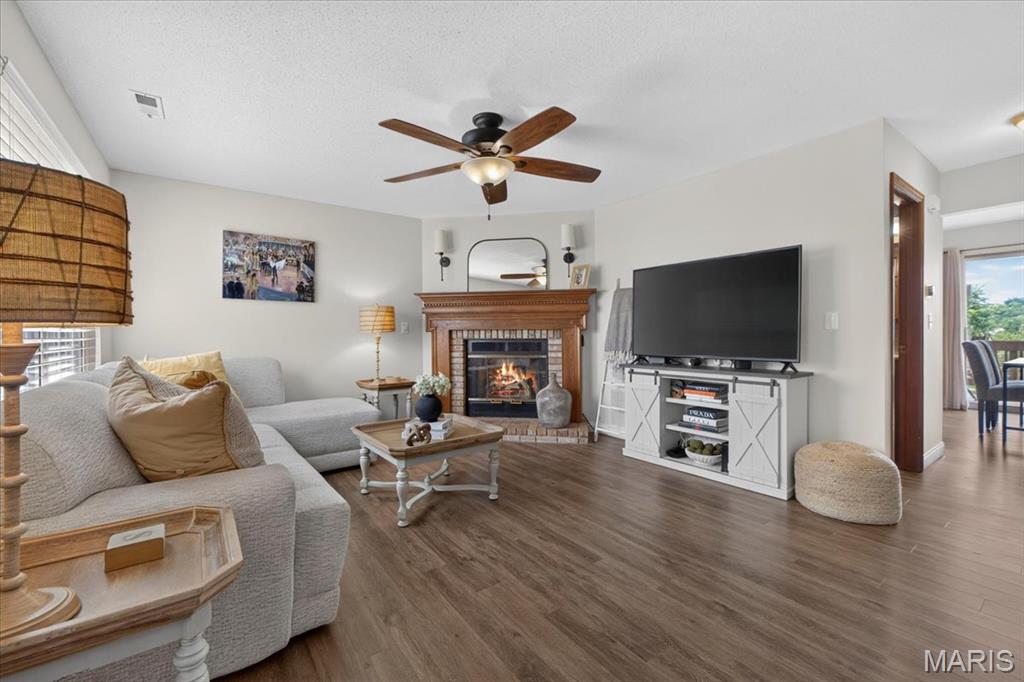 3rd image of 1383 Forest Creek Dr, St Charles, MO 63303