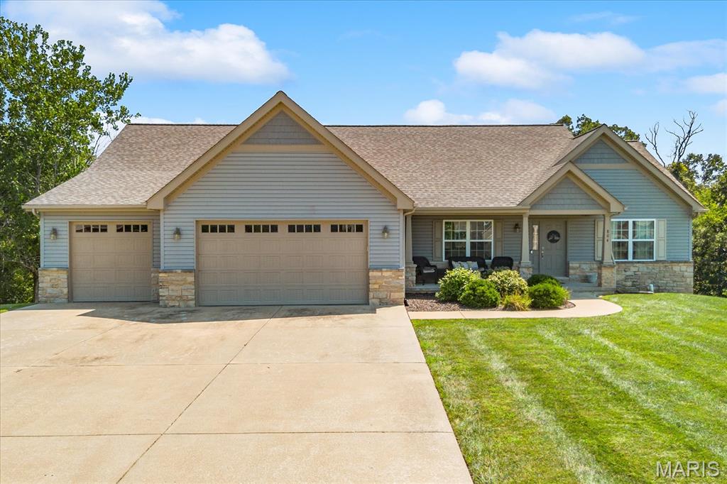 1st image of 804 Autumn Rise Ln, Columbia, IL 62236 | MLS# MIS26052668
