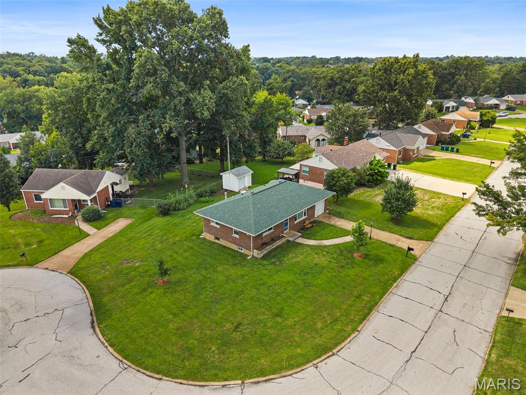 2nd image of 9420 High Hill Court, Saint Louis, MO 63126 | MLS# MIS26052681