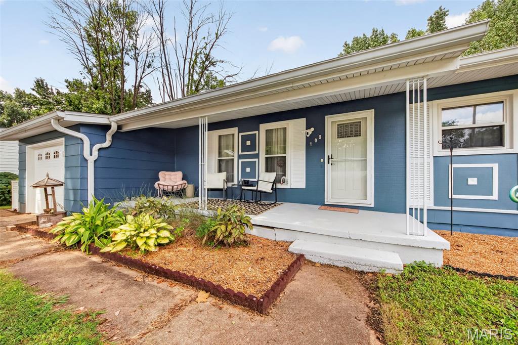 3rd image of 109 Dawn Dr, Washington, MO 63090 | MLS# MIS26052710