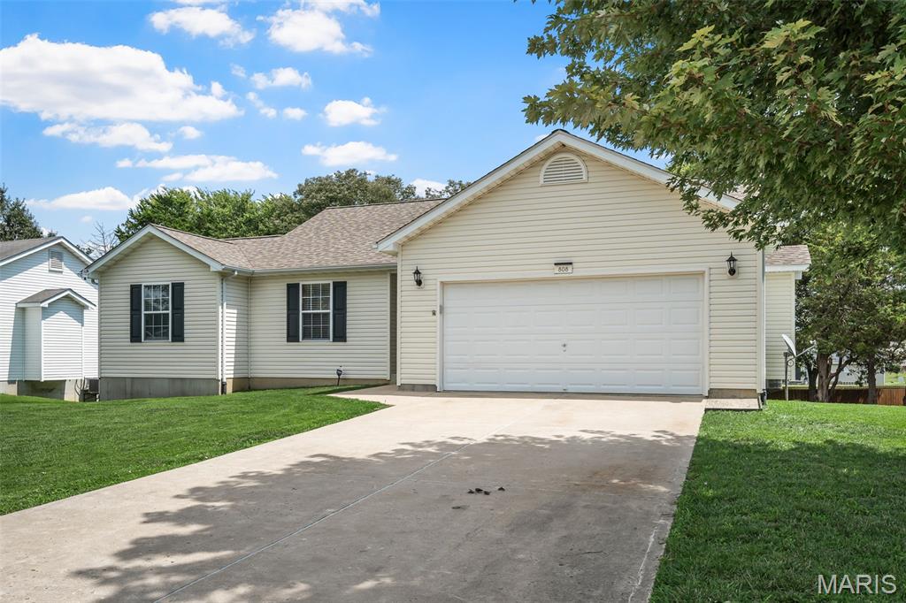 2nd image of 808 Big Red Ct, Warrenton, MO 63383 | MLS# MIS26052712