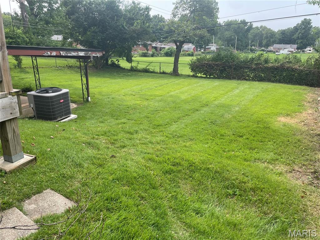 2nd image of 7222 Boellner Dr, Hazelwood, MO 63042 | MLS# MIS26052724