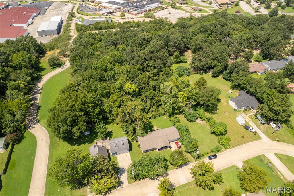 4th image of 2429 Channon Dr, Poplar Bluff, MO 63901 | MLS# MIS26052737