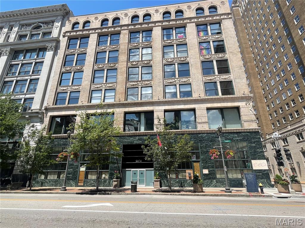 2nd image of 901 Washington Ave #405, Saint Louis, MO 63101 | MLS# MIS26052784