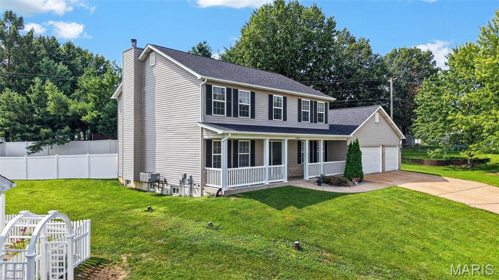 2nd image of 350 Villa Duschene Dr, Warrenton, MO 63383 | MLS# MIS26052798