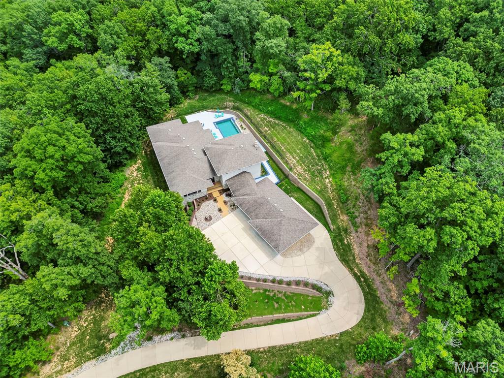 41st image of 19256 Saint Albans Forest Ln, Wildwood, MO 63038 | MLS# MIS26052807