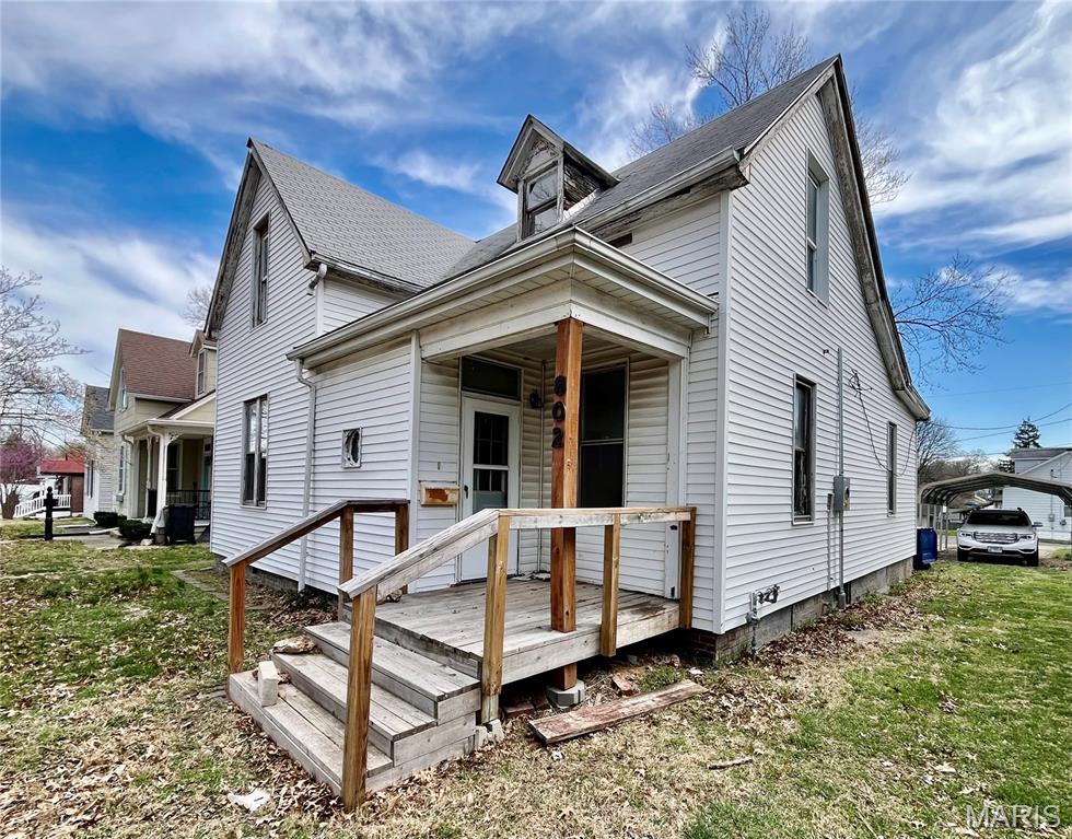 1st image of 802 E D St, Belleville, IL 62220 | MLS# MIS26052858