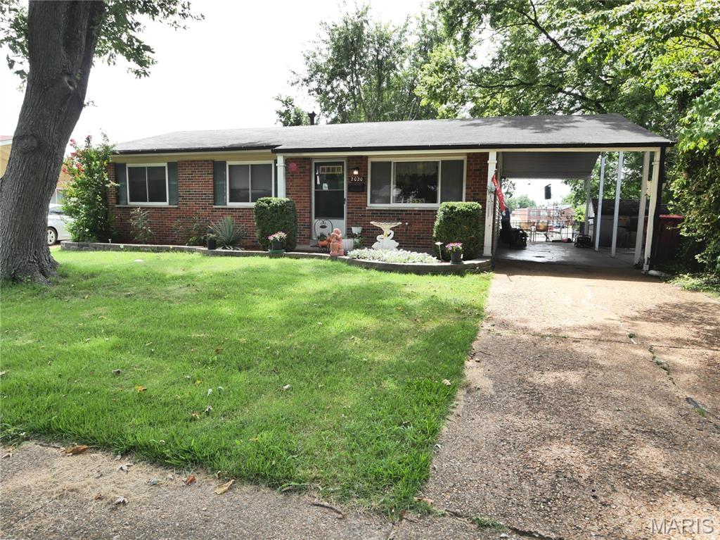 32nd image of 2020 Yaqui Dr, Florissant, MO 63031 | MLS# MIS26052893