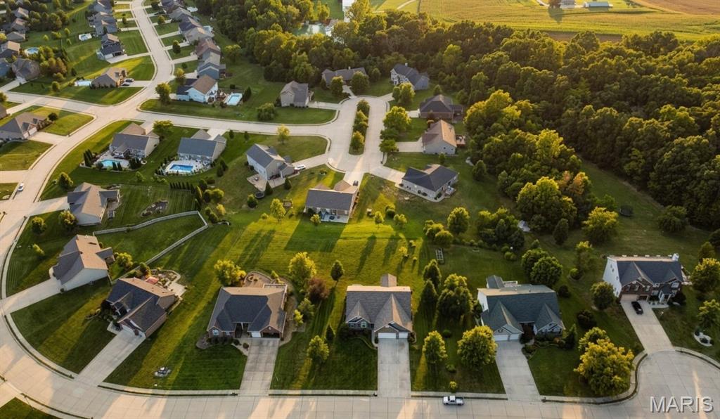 2nd image of 831 Autumn Rise, Columbia, IL 62236 | MLS# MIS26052935