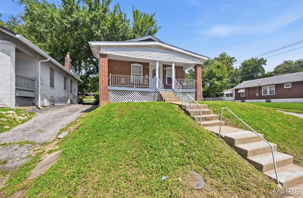 2nd image of 7001 Edison Ave, Saint Louis, MO 63121 | MLS# MIS26052956
