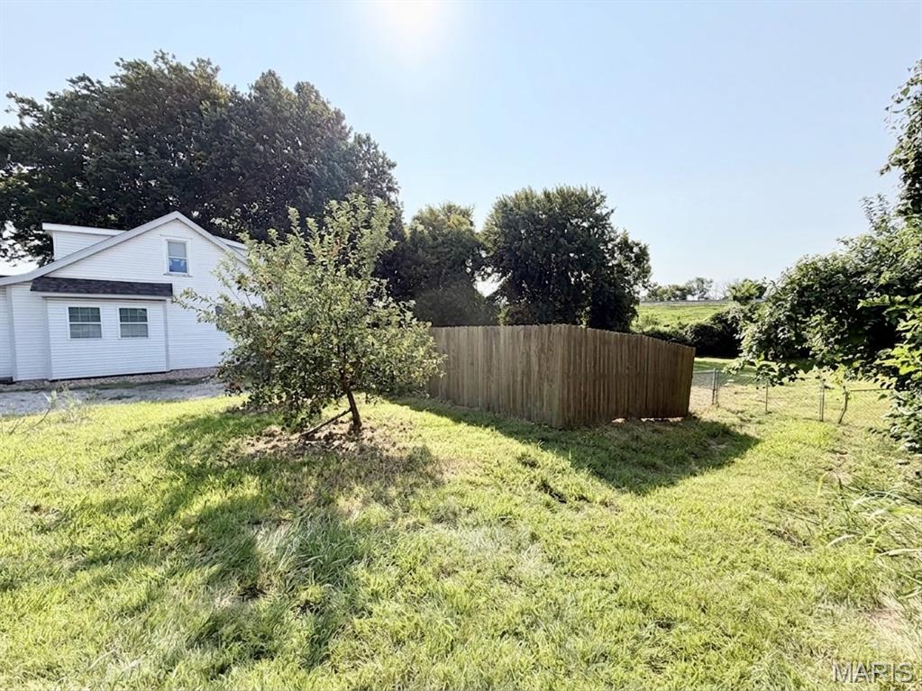 2nd image of 4510 18 Green Park Rd, St Louis, MO 63123 | MLS# MIS26053002