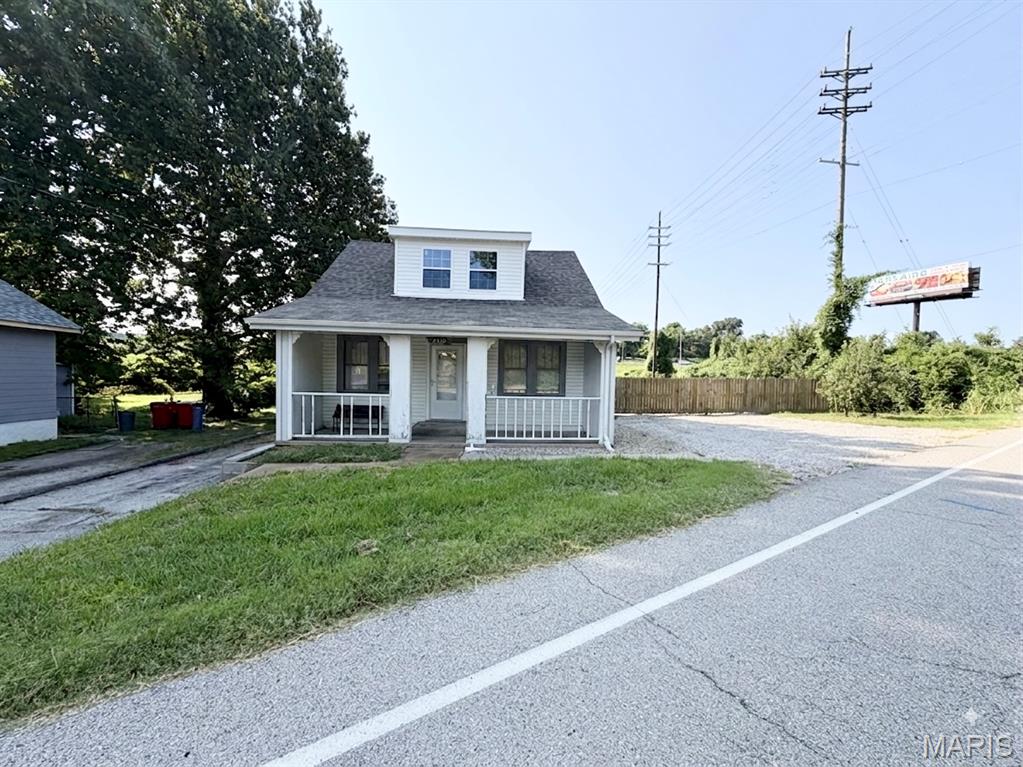 image of 4510 18 Green Park Rd, St Louis, MO 63123 | MLS# MIS26053002