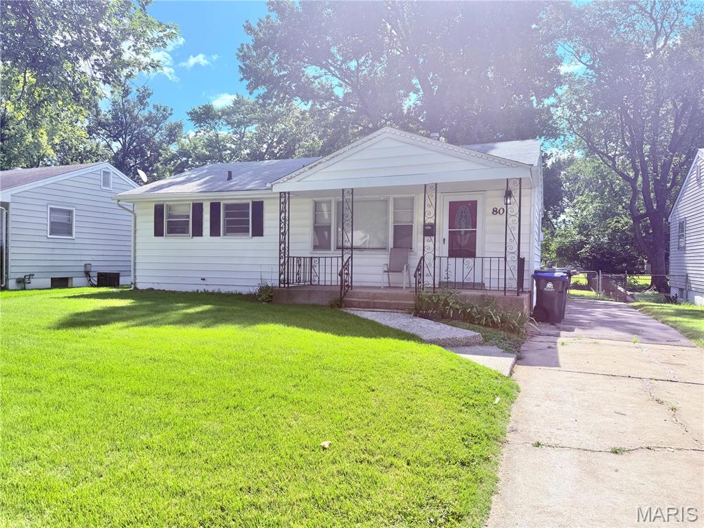 12th image of 80 Florissant Park Dr, Florissant, MO 63031 | MLS# MIS26053017