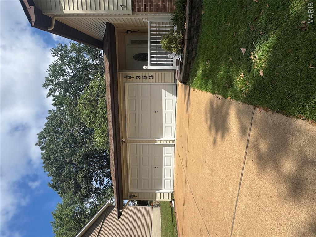 2nd image of 353 Bellestri Dr, Ballwin, MO 63021 | MLS# MIS26053038