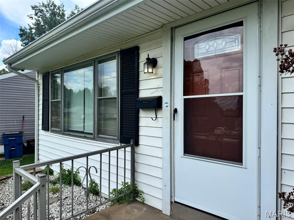 3rd image of 2516 Center Ave, Saint Louis, MO 63136 | MLS# MIS26053049