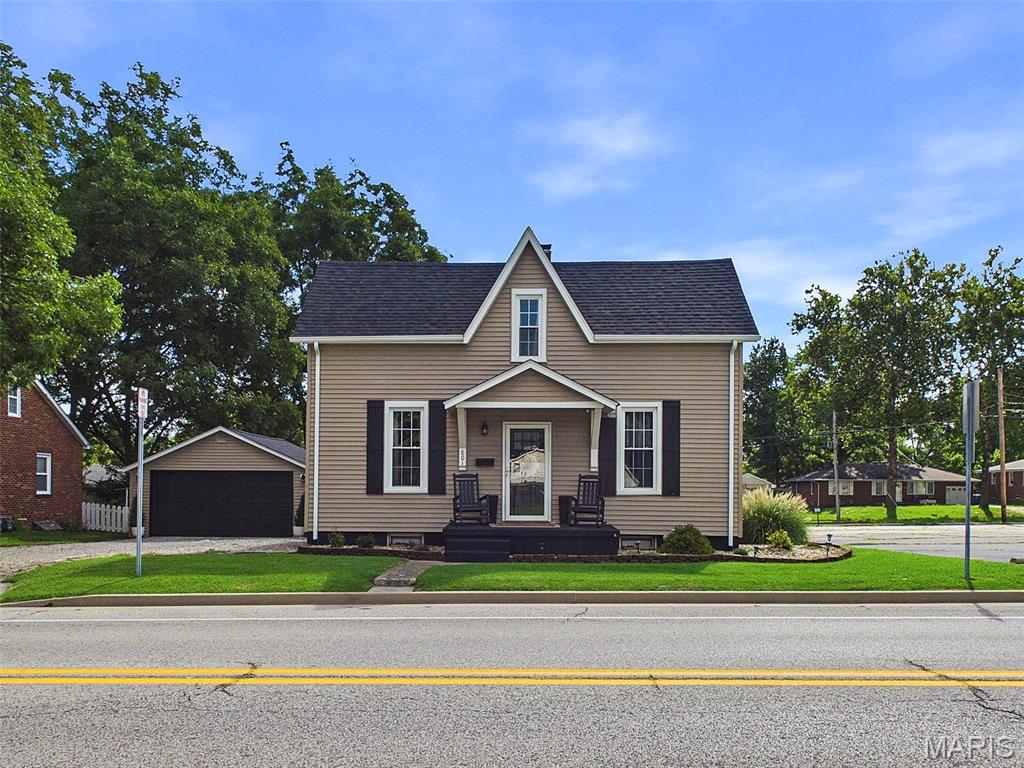 1st image of 801 Poplar St, Highland, IL 62249 | MLS# MIS26053050