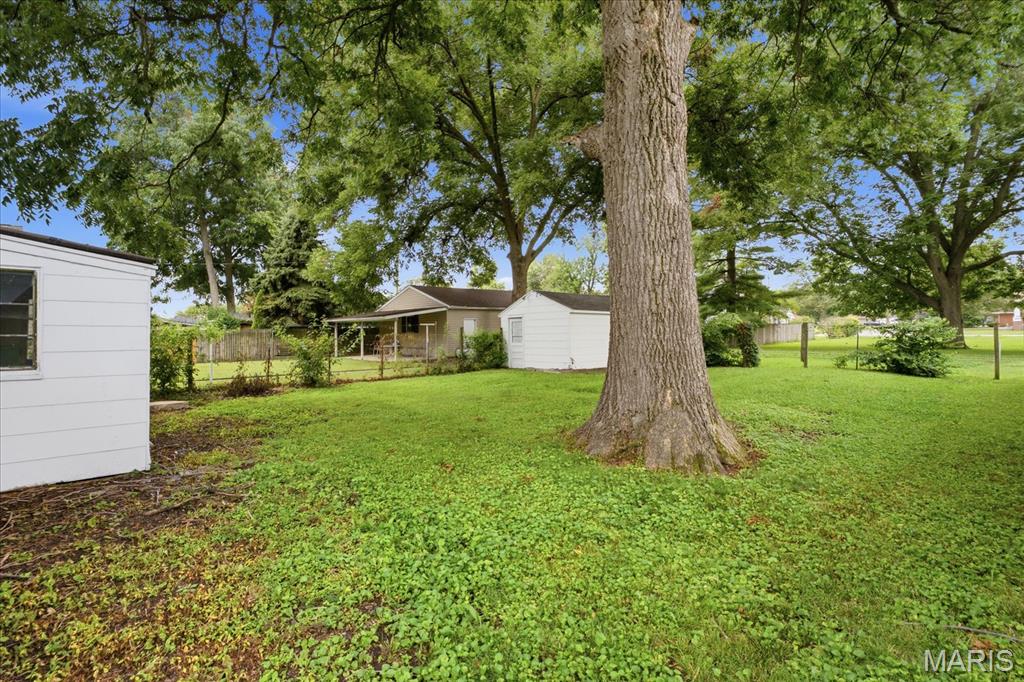 20th image of 409 S Washington St, Trenton, IL 62293 | MLS# MIS26053072
