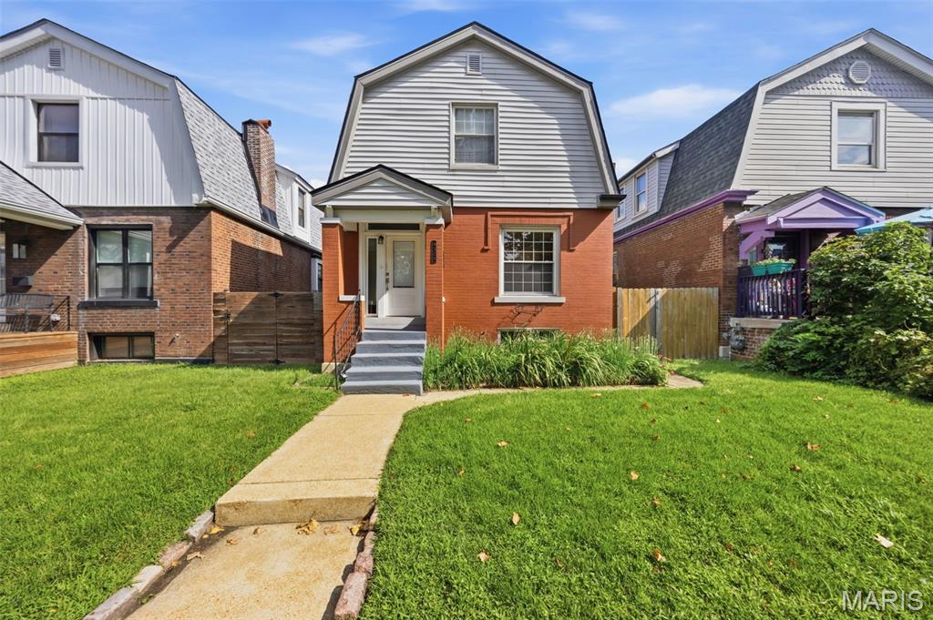 1st image of 4325 Wyoming St, St Louis, MO 63116 | MLS# MIS26053073