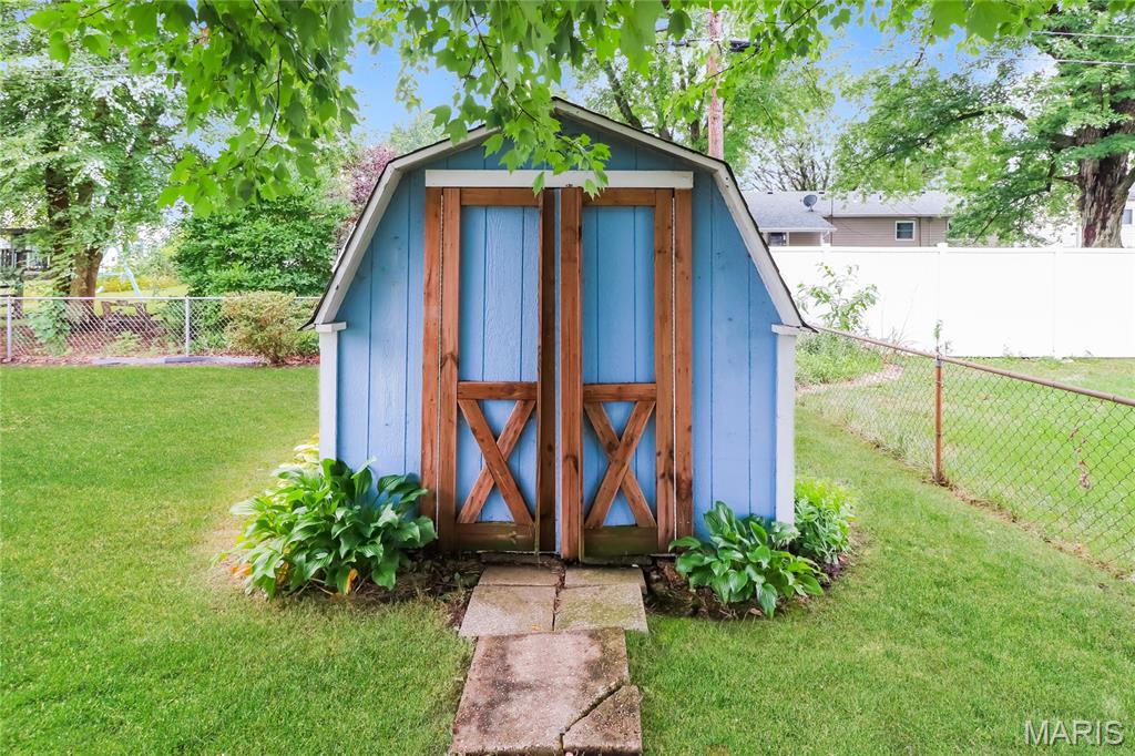 15th image of 1030 Lees Ln, Florissant, MO 63031 | MLS# MIS26053093