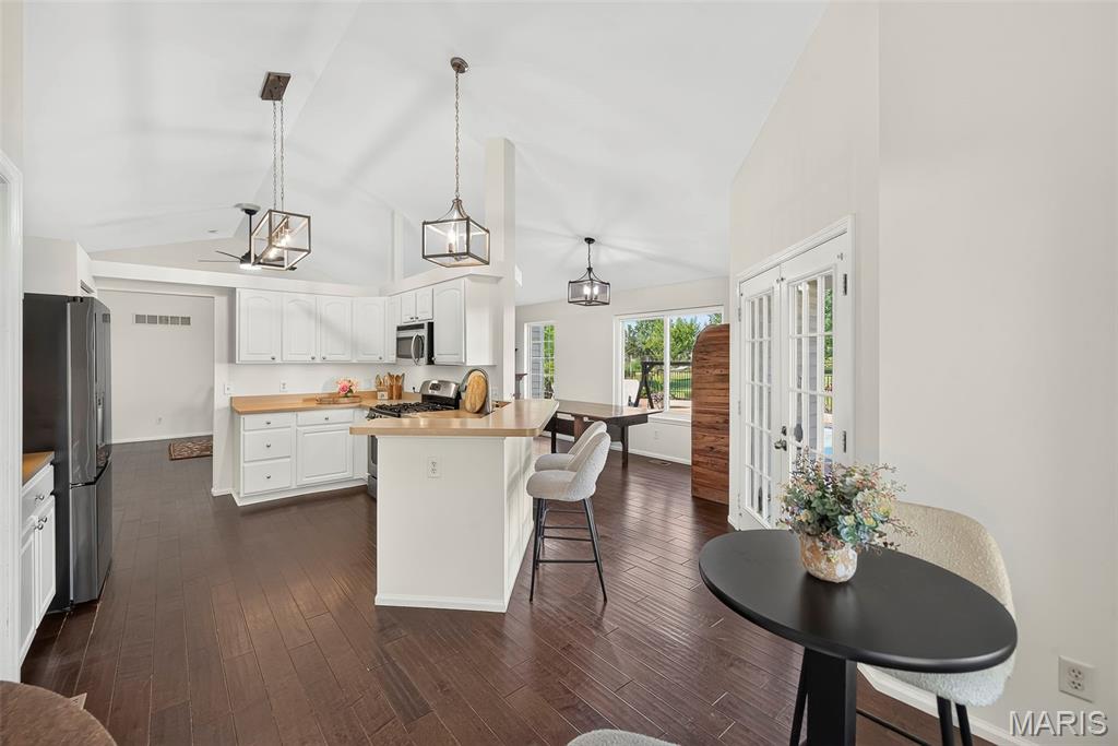 Photo 5 of Sale Pending at 1509 Langrove Dr, O Fallon, MO 63368 | MLS# MIS26053132 | Listing updated on 2026-09-03