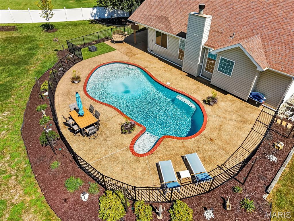Photo 2 of Sale Pending at 1509 Langrove Dr, O Fallon, MO 63368 | MLS# MIS26053132 | Listing updated on 2026-09-03