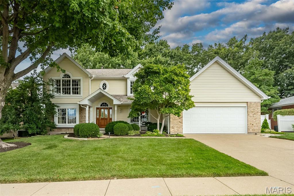 1st image of 1551 Country Bend Dr, Saint Charles, MO 63303 | MLS# MIS26053179