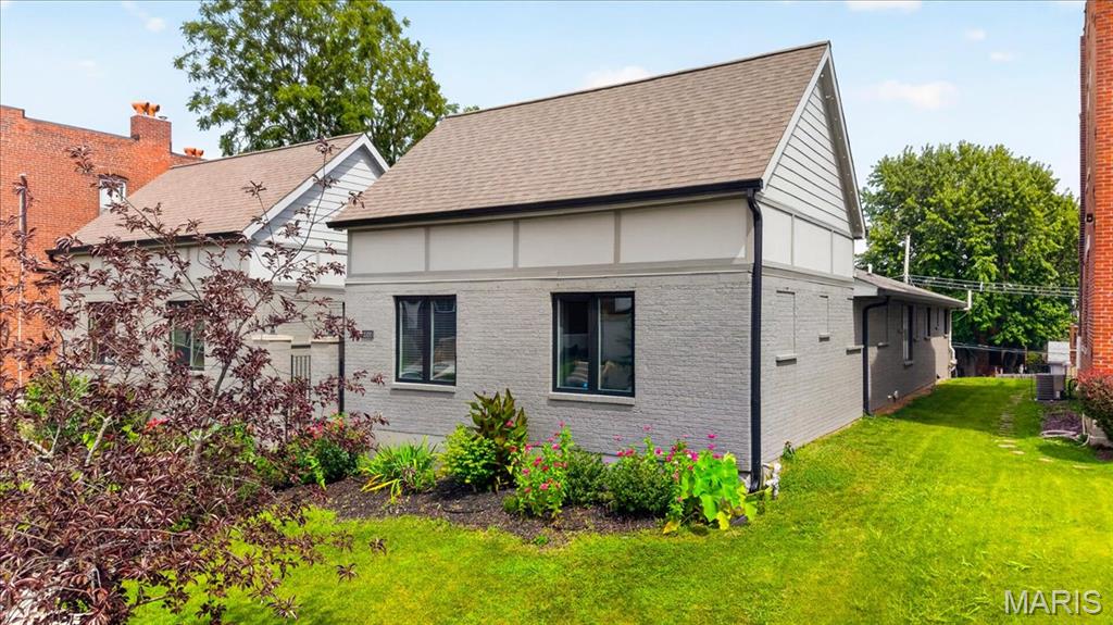 2nd image of 3320 Missouri Ave, Saint Louis, MO 63118 | MLS# MIS26053194