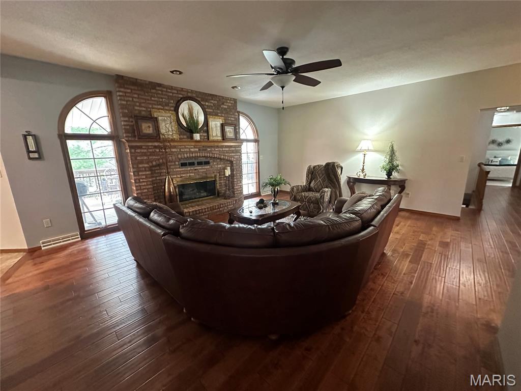 4th image of 1541 Greenbrier St, Cape Girardeau, MO 63701 | MLS# MIS26053210