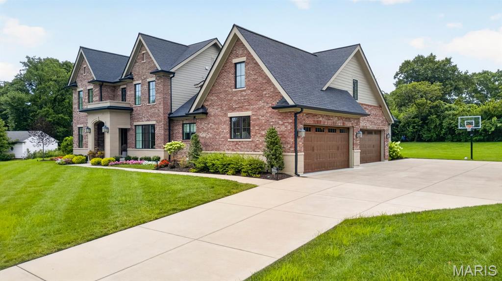 2nd image of 3032 Fallbrook Dr, Frontenac, MO 63131 | MLS# MIS26053257