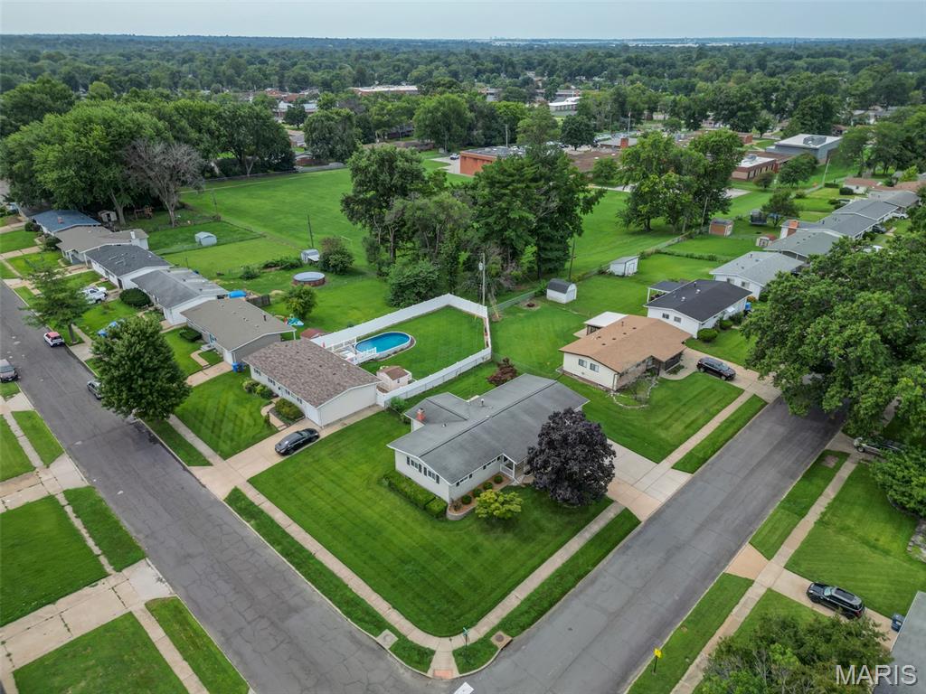 49th image of 1420 Bobolink Dr, Florissant, MO 63031 | MLS# MIS26053321