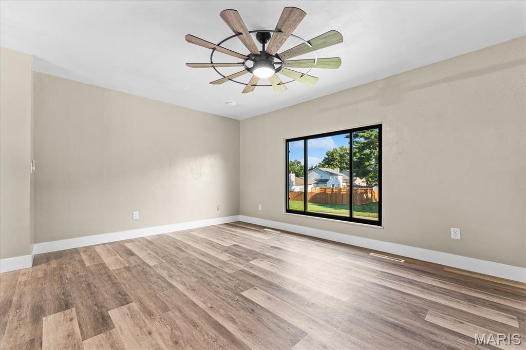 4th image of 2100 Tampico Dr, Belleville, IL 62221 | MLS# MIS26053402