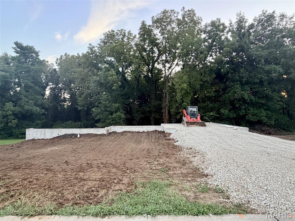 2nd image of 317 Heritage Valley Dr, New Haven, MO 63068 | MLS# MIS26053414