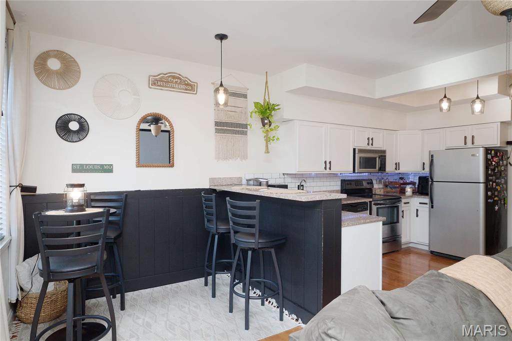 4th image of 915 Allen Ave, St. Louis, MO 63104