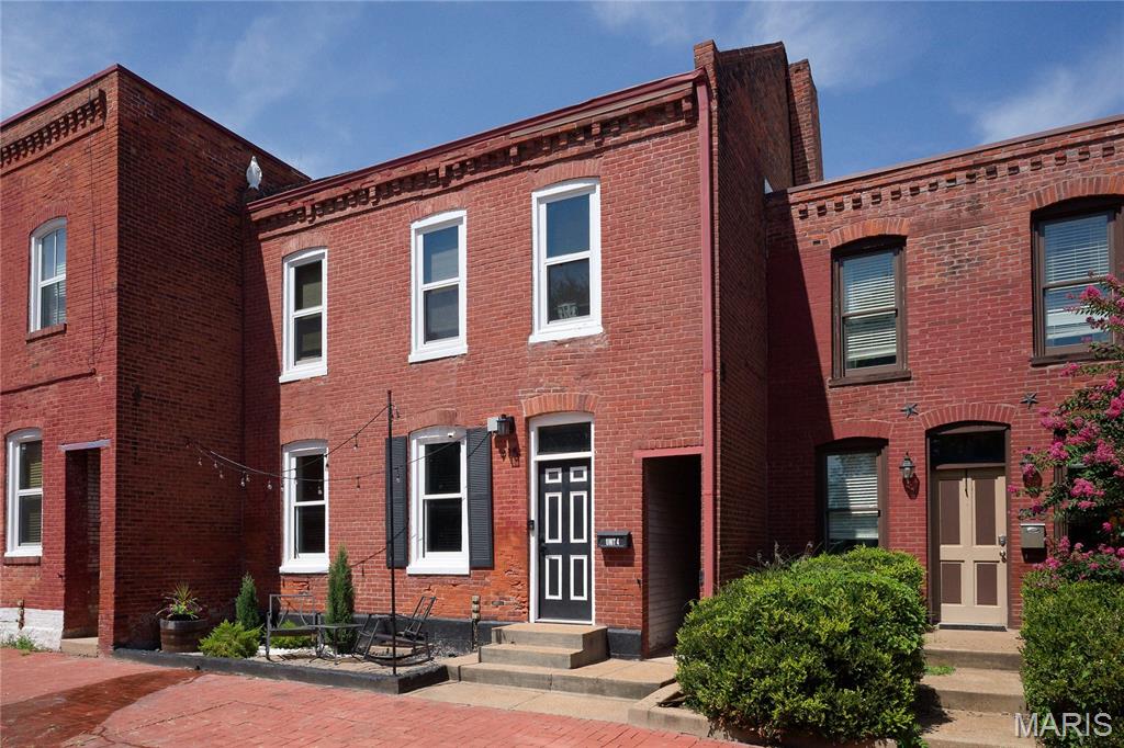 1st image of 915 Allen Ave #4, Saint Louis, MO 63104 | MLS# MIS26053429