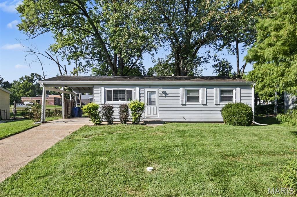 1st image of 1220 Estes Dr, Florissant, MO 63031 | MLS# MIS26053455
