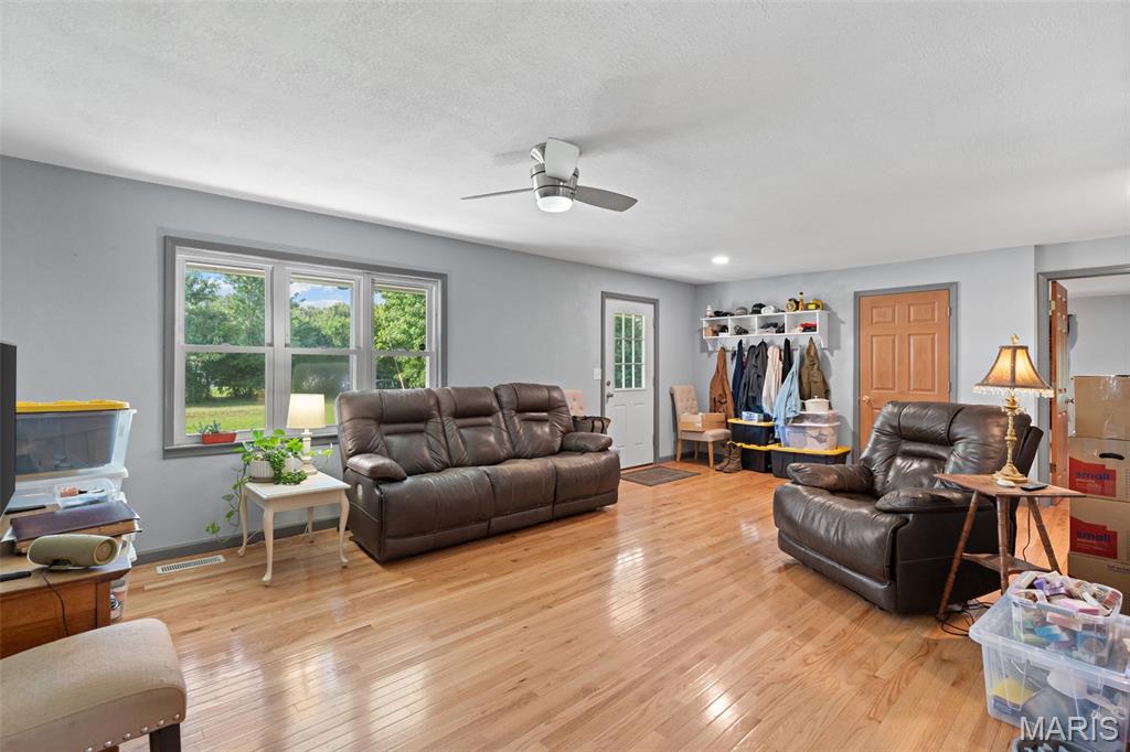 5th image of 5 Nailbender Ln, Sullivan, MO 63080 | MLS# MIS26053468