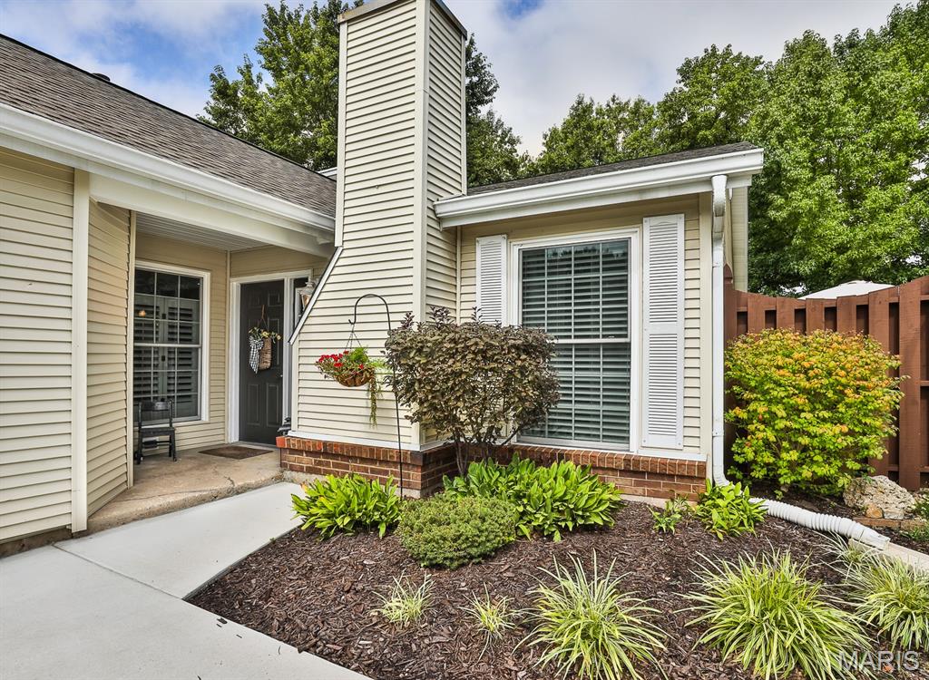 3rd image of 3102 Grn Prairie Dr, St Charles, MO 63303