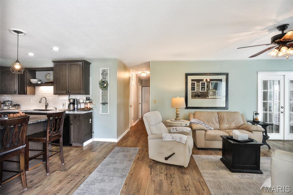 5th image of 3102 Grn Prairie Dr, St Charles, MO 63303