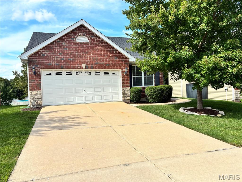 2nd image of 221 Stone Run Blvd, Wentzville, MO 63385 | MLS# MIS26053497