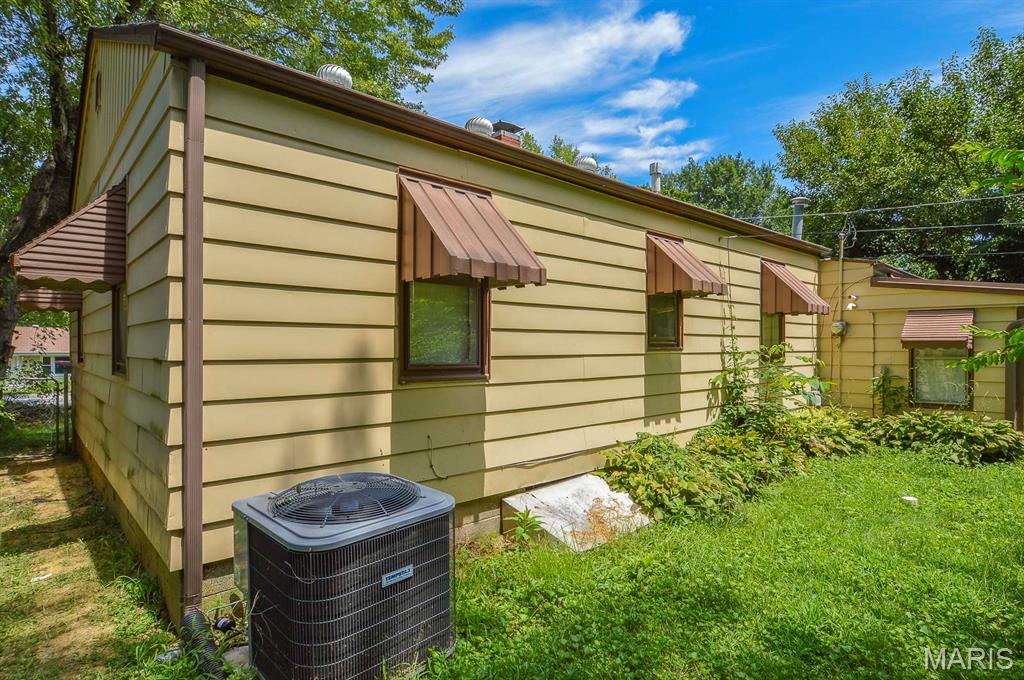 5th image of 9120 Summit Dr, Fairview Heights, IL 62208 | MLS# MIS26053500