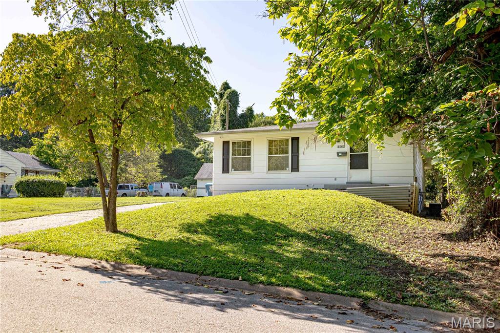 33rd image of 2826 Glade Ave, Saint Louis, MO 63136 | MLS# MIS26053522