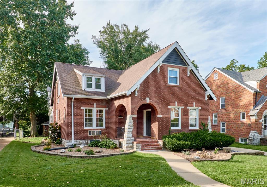 1st image of 2900 Clearview Dr, Saint Louis, MO 63121 | MLS# MIS26053525