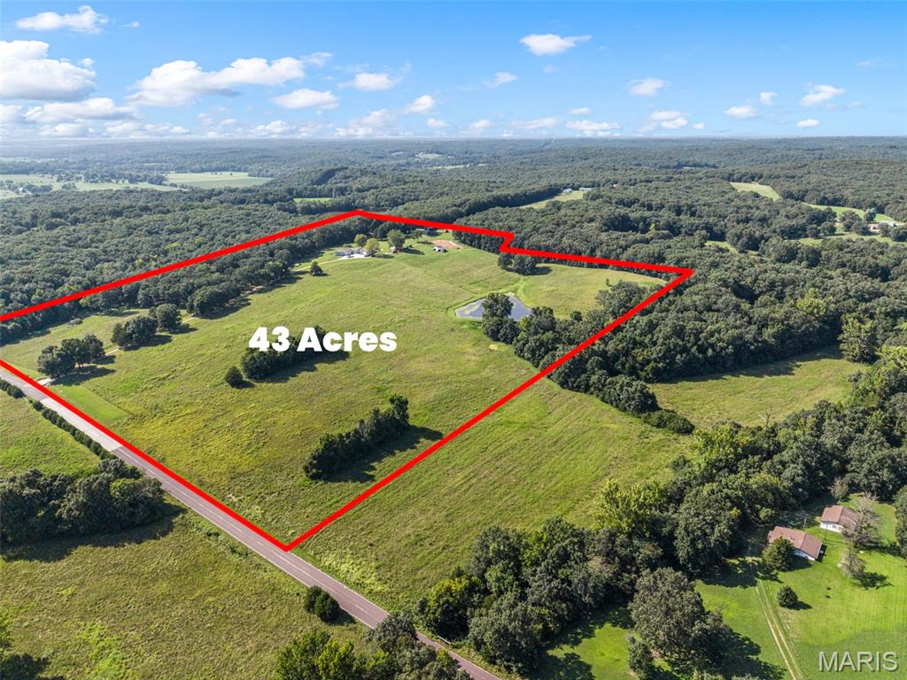 3rd image of 8120 Angell Rd, Gerald, MO 63037 | MLS# MIS26053541